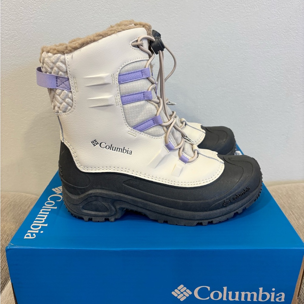 Columbia Bugaboot Celsius Boots Kids NWB Fawn/Frosted Purple Size 6